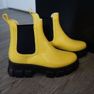 ASOS DESIGN Giana Chunky Chelsea Rain Boots